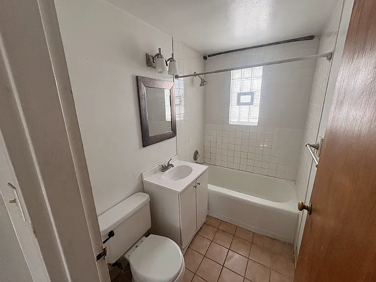 919 N Prairie Ave — Photo 9
