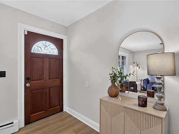 3rd image of 5604 W Norfolk Rd