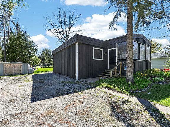 4th image of 19 Poplar Cres