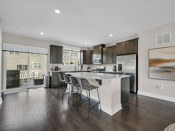 3rd image of 2 Doherty Way
