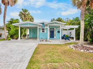 5803 Imperiore Ave, Holmes Beach, FL 34217