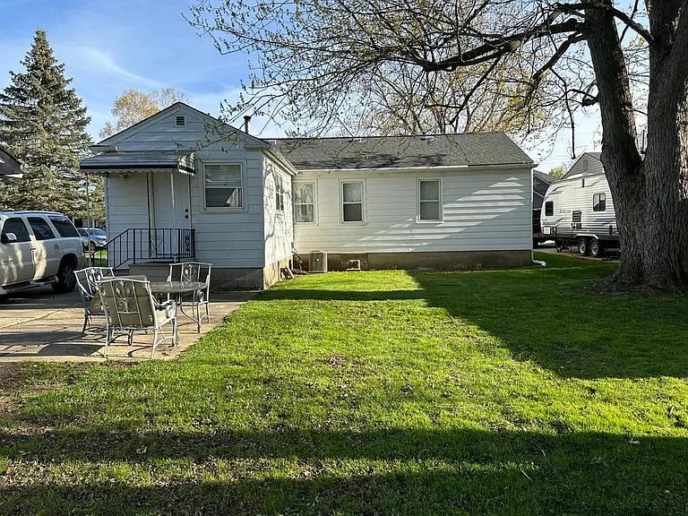 921 Vanderpool Dr — Photo 14