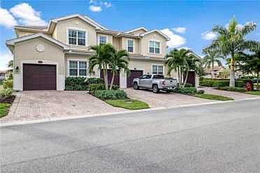 Home For Sale In Creekside Preserve