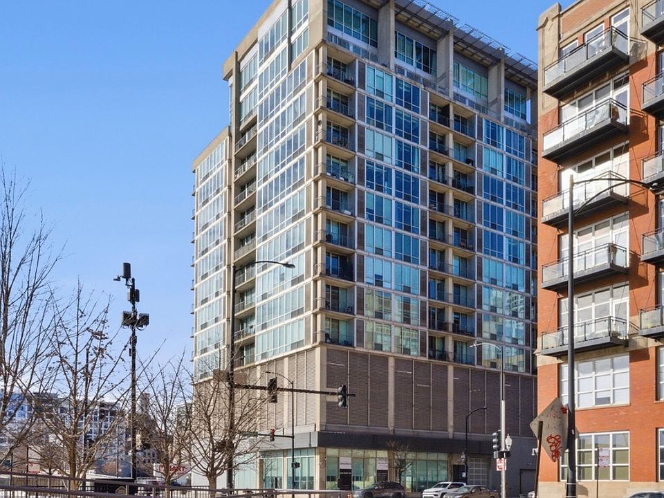 1st image of 700 W Van Buren St APT 602