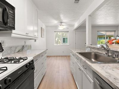 1712 Fremont Ct APT 3, Davis, CA, 95618