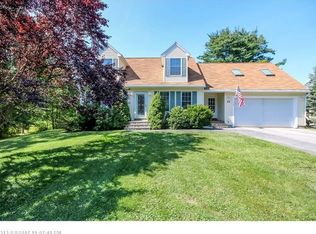 29 Hillcrest Ave, Portland, ME 04102