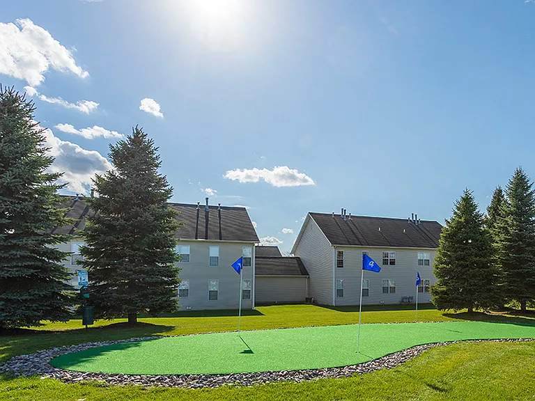 Avon Commons Apartment Homes — Photo 23