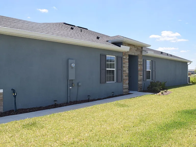 9670 SW Libertas Way — Photo 1