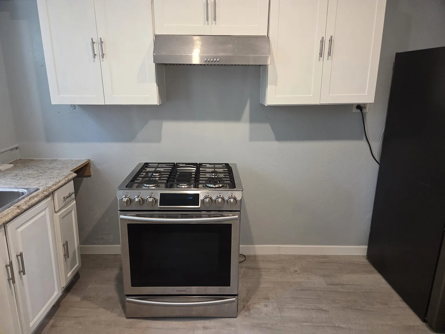 5 bed, 1.5 bath, 1728 sqft, $1,800 — Photo 3