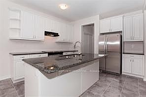 4th image of 369 Falling Green Cres