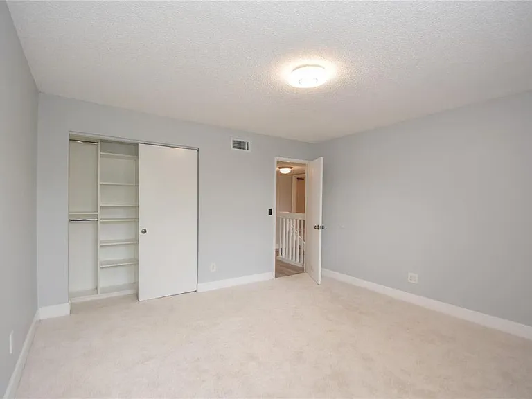 4801 Grapevine Way — Photo 21