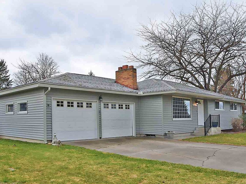 1st image of 13920 E 16th Ave