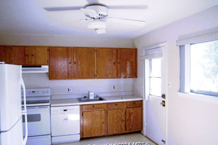 2nd image of 2945 Harding Ct