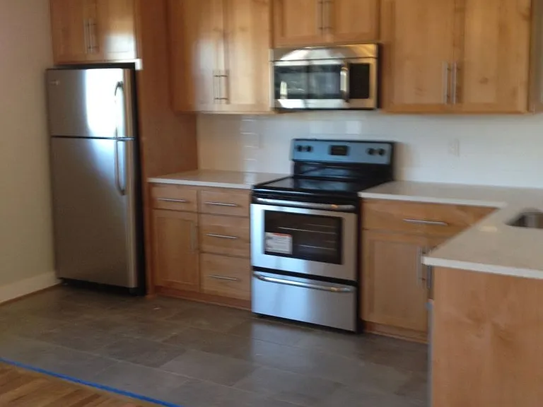 Woodstock Apartments — Photo 22