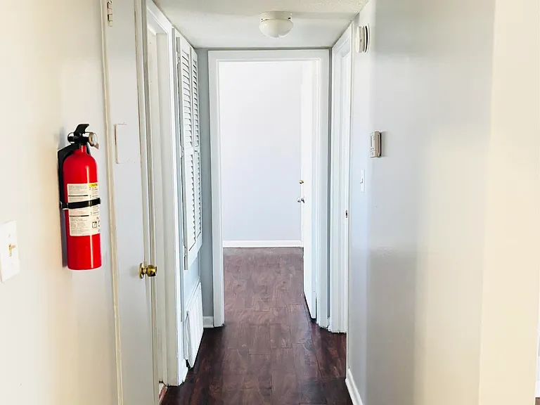 732 Avenue F #F — Photo 8
