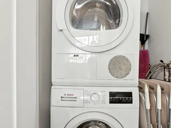 1725 York Avenue image 10 of 15