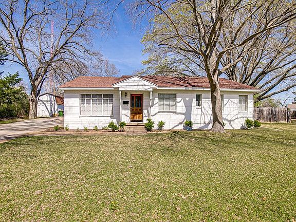 2nd image of 1125 Briarwood Cir