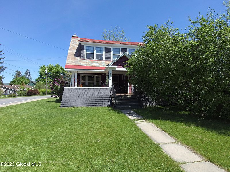 3rd image of 313 Alexandria Avenue