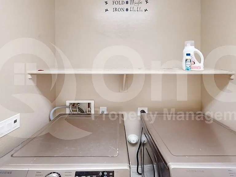 18631 W Superior Ave — Photo 14