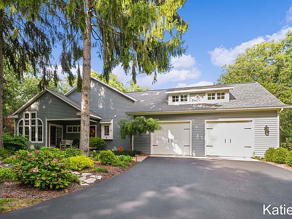 2nd image of 6293 Cannon Highland Dr NE