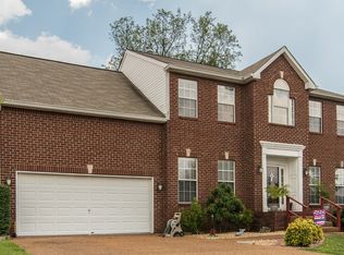 139 Grove Ln S, Hendersonville, TN 37075