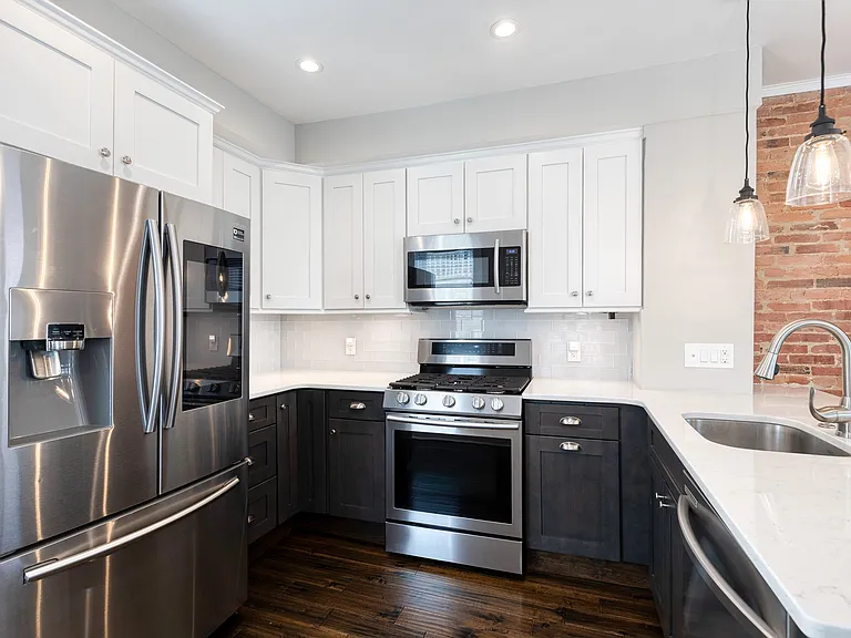 734 S Robinson St — Photo 8