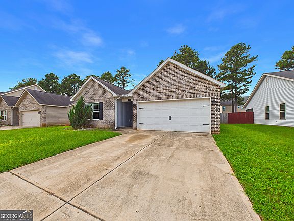 5th image of 119 Back Cedar Ln