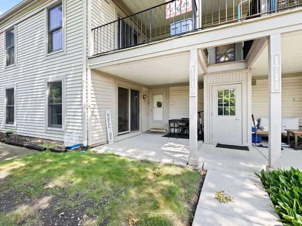 1719 Sussex Walk APT D, Hoffman Estates, IL 60169