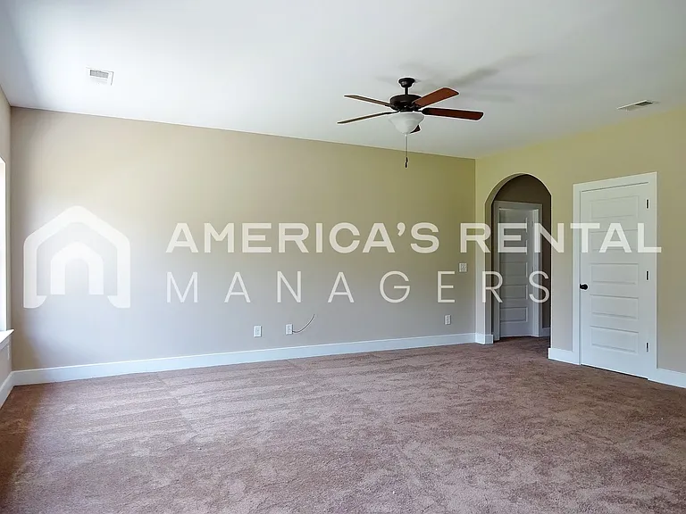 11509 Andrew Way — Photo 17