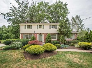 149 Highvue Dr, Venetia, PA 15367
