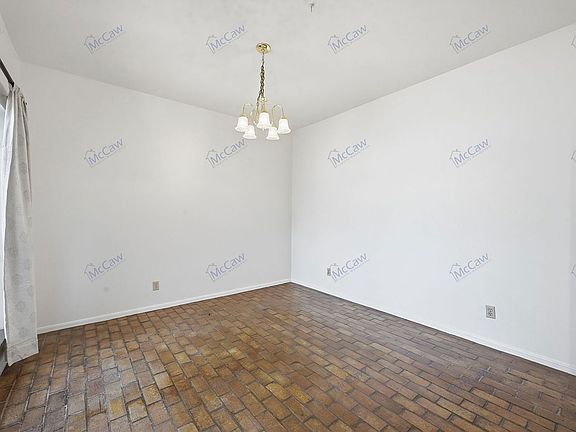 5th image of 2024 Heatherbrook Dr