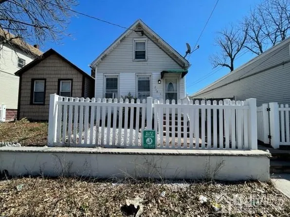 718 Convery Blvd, Perth Amboy, NJ 08861