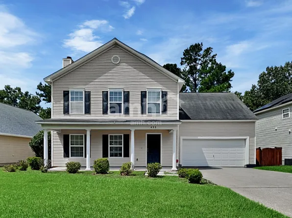 425 Green Park Ln, Goose Creek, SC 29445