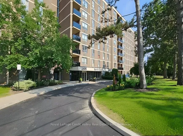 2835 Islington Ave #209, Toronto, ON M9L 2K2