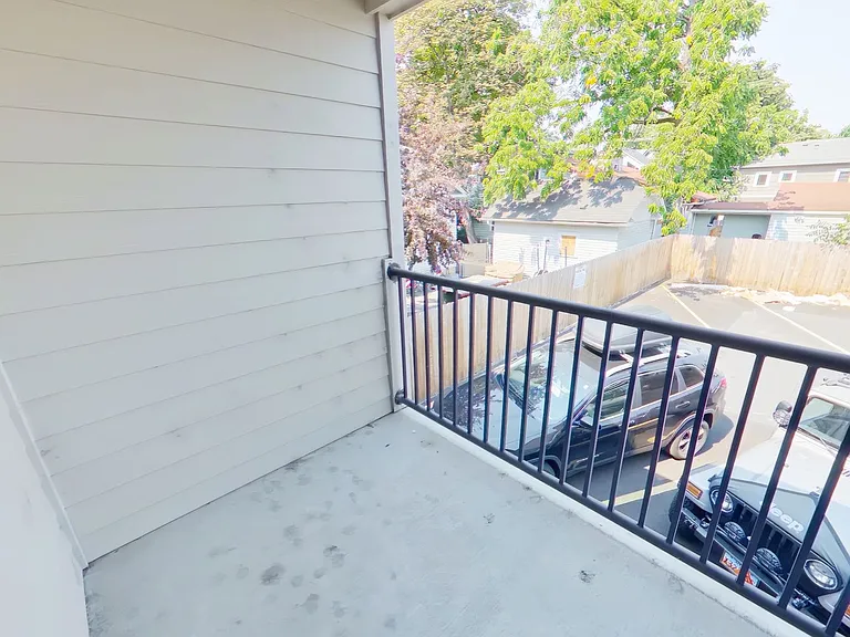 405 East 14th Ave — Photo 7