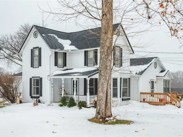 8003 NW Beaver Dr, Johnston, IA 50131