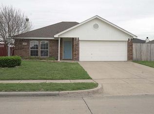 517 Reagan Ln, Burleson, TX 76028