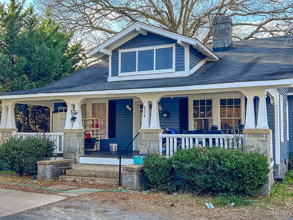 1st image of 808 Saluda St