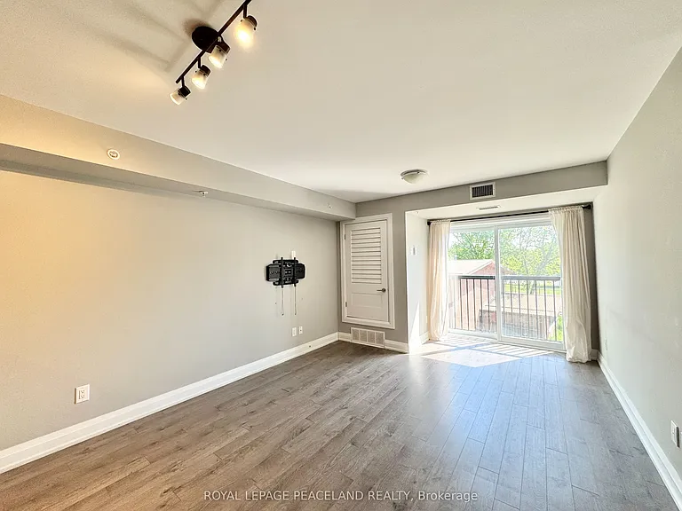481 Rupert Ave #307 — Photo 8