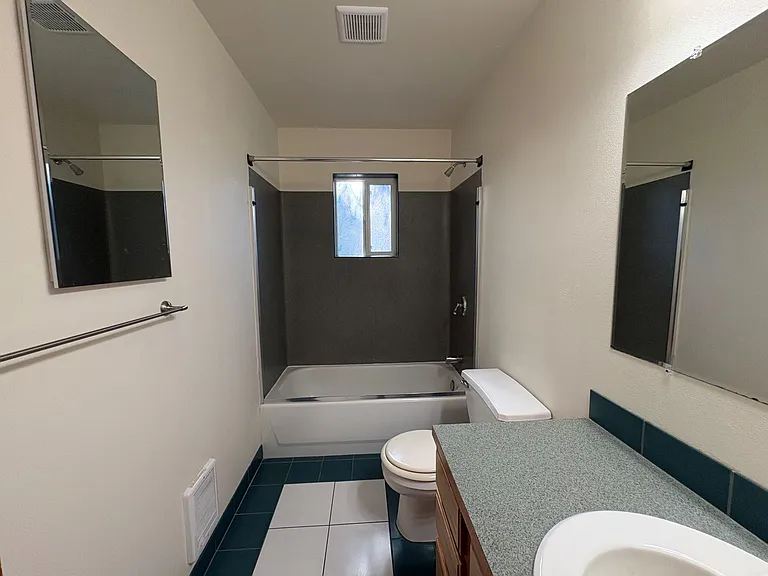 658 Fox Dr — Photo 10