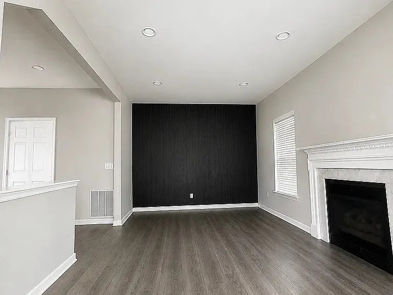2 bed, 3.0 bath, 1600 sqft, $2,900 — Photo 2