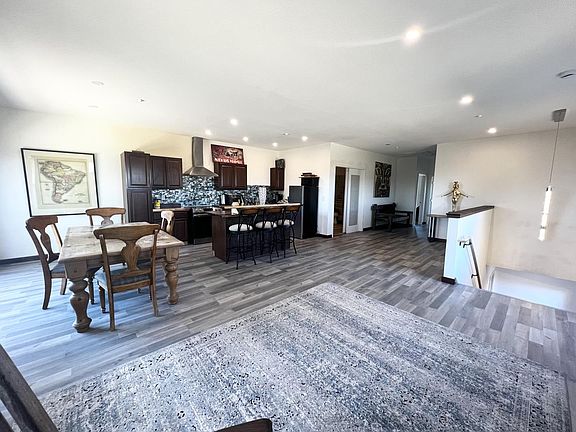 4th image of 6482 Greenfield Dr