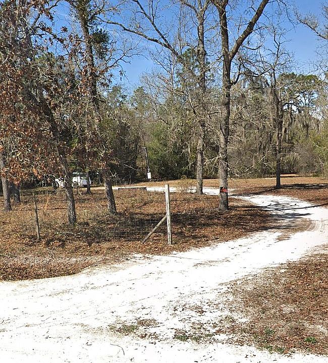 1st image of 4900 Kalmia Cir