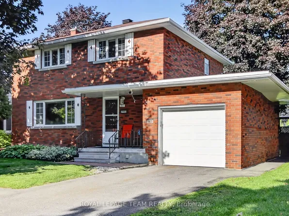 957 Winnington Ave, Ottawa, ON K2B 5C6