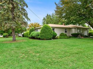 34 Randall St, Smithfield, RI 02828