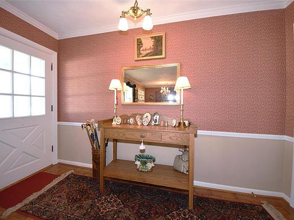 2nd image of 10028 Harwich Dr