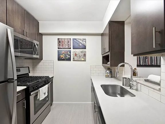 2nd image of 2763 Morris Ave APT 203