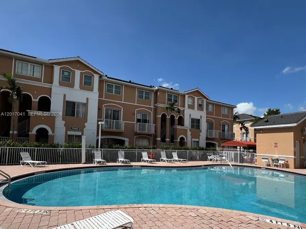 7080 NW 177th St #20313, Hialeah, FL 33015