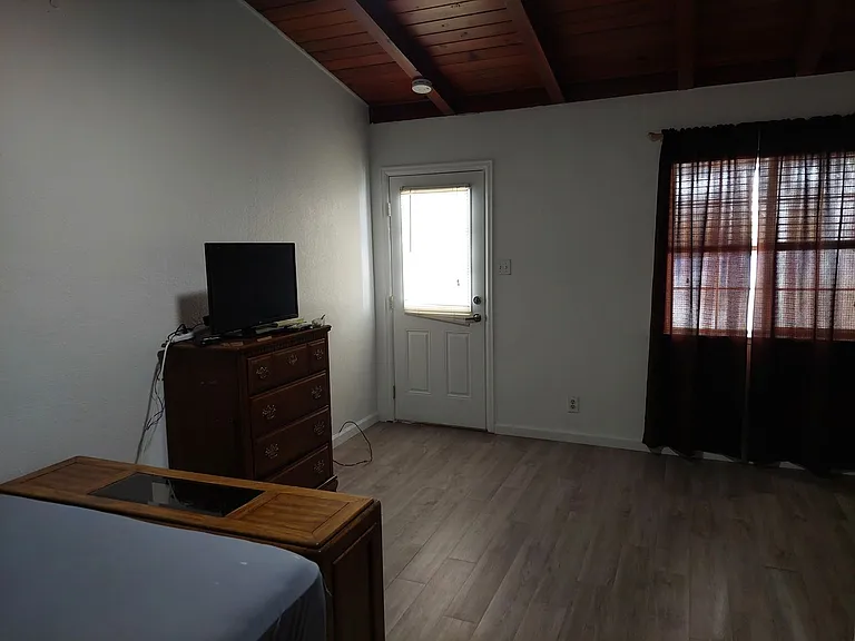 532 Emerald Bay Rd — Photo 4