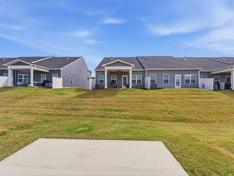 6258 Ashton Park Dr — Photo 4